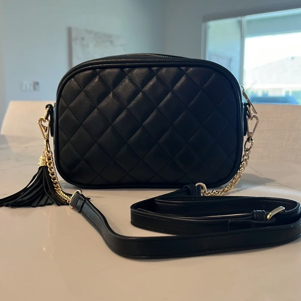 Lola Mae black quilted crossbody / shoulder bag - Picture 5 of 11